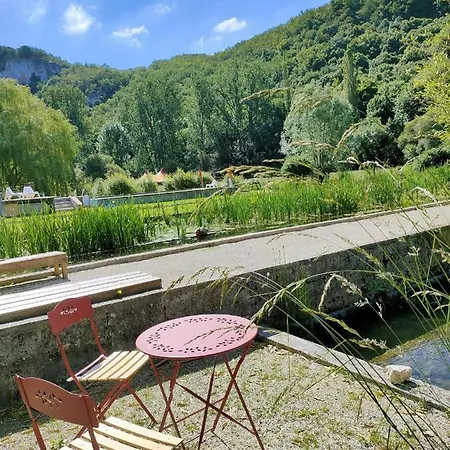Les Pieds dans l'eau, Gîte Le Blagour Lachapelle-Auzac Extérieur photo